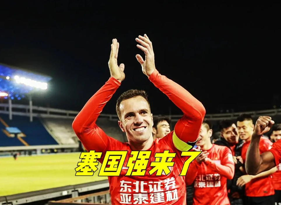 意大利杯倒计时，斯图加特国际比赛日调整名单，细节引发关注，质疑声仍在，年轻球员得到机会的简单介绍