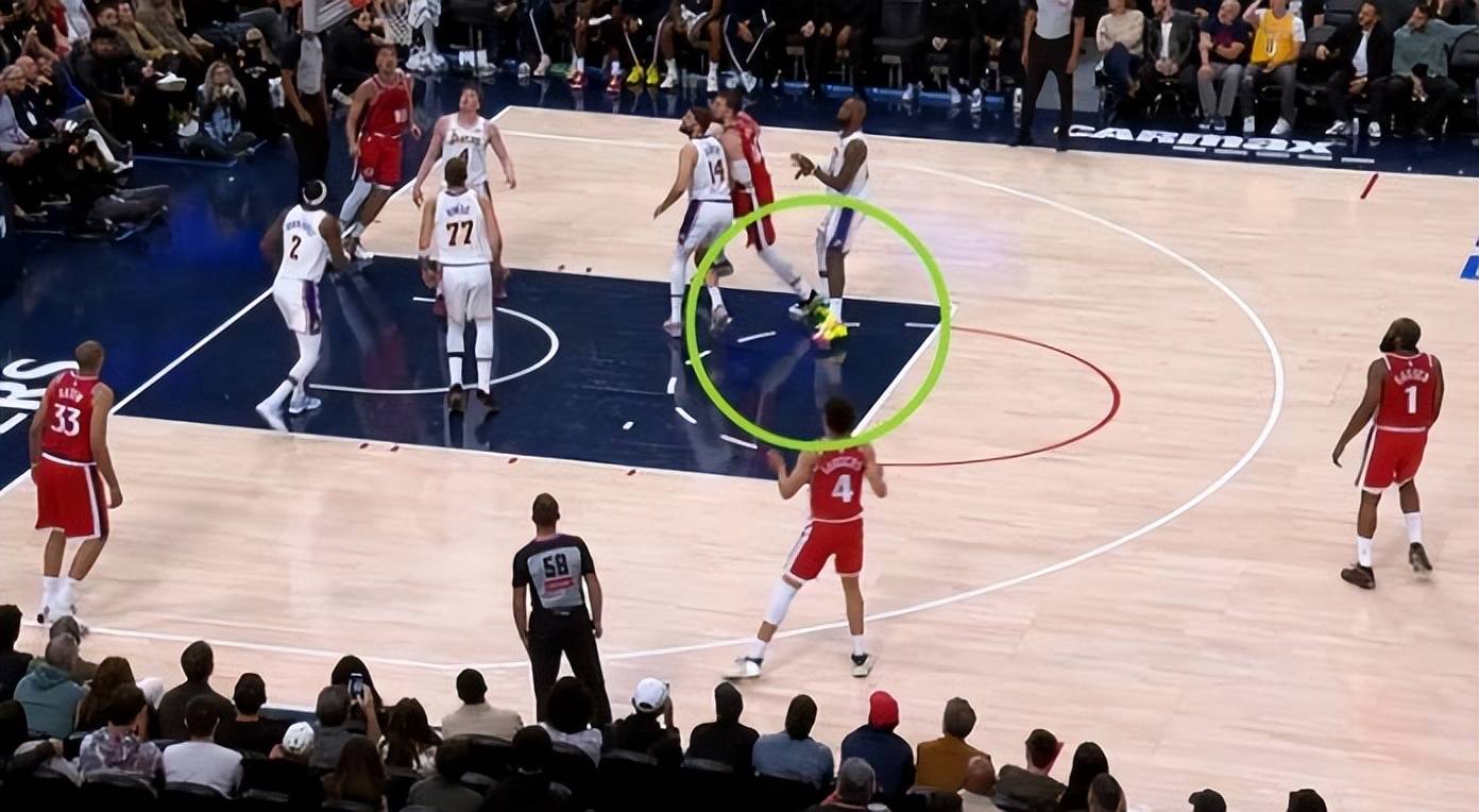 中超集结日再迎强敌，洛杉矶快船绝杀压哨，主帅态度：底气十足，团队化学反应显著的简单介绍